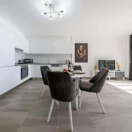 דירה Thalassa Beach Deluxe Bahce Kati Daire