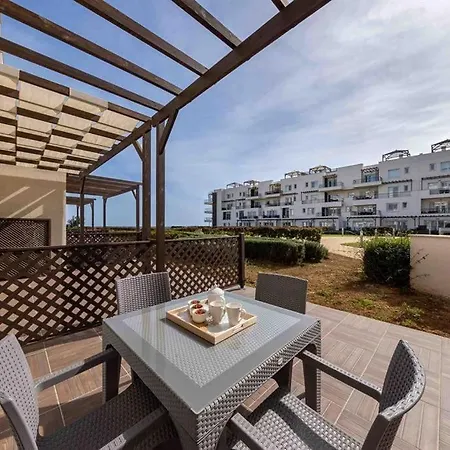 Thalassa Beach Deluxe Bahce Kati Daire
