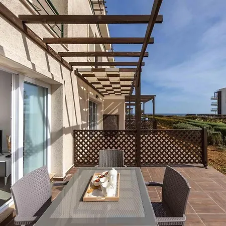 Thalassa Beach Deluxe Bahce Kati Daire *